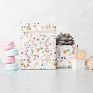 Whimsical Wildebloemen Weide Huwelijk  Cadeaupapier