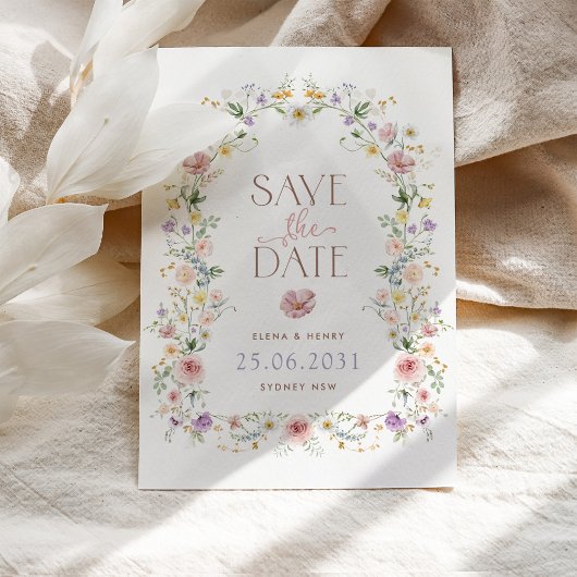 Whimsical Wildflower bruiloft | Foto De datum opsl Aankondiging