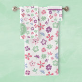 Whimsical Wildflower Floral Monogram Bad Handdoek