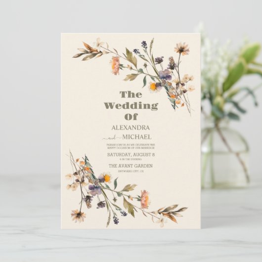 Whimsical Wildflower Meadow Bruiloft Kaart (Staand voorkant)