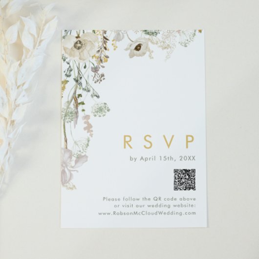 Whimsical Wildflower QR Code RSVP Card Kaart