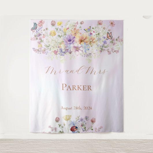 Whimsical Wildflower Roze Bruiloft Achtergrond Wandkleed (Voorkant)