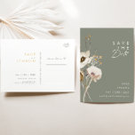 Whimsical Wildflower Sage Green Save the Date Uitnodiging Briefkaart<br><div class="desc">Deze Whimsical Wildflower Sage Green, die de date nodigt briefkaart op, is perfect voor je eenvoudige, elegante boho bruiloft. De minimalistische waterverf wilde bloemen helpen je visie tot leven te brengen! Het ontwerp van witte en goudbloemen, met een paarse en gele aanraking, is zeker om je minimale herfst florale trouwdroom...</div>