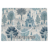 Whimsical Winter Castle Landschap in blauw en grij Groot Cadeauzakje (Voorkant)