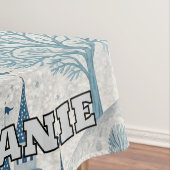 Whimsical Winter Castle Landschap in blauw en grij Tafelkleed (Voorbeeld)