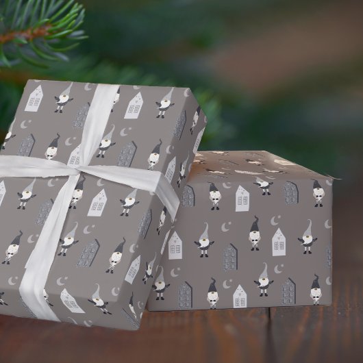 Whimsical Winter Gnomes en Houses Cadeaupapier