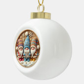 Whimsical Winter Gnomes" - Feestelijke Houten Keramische Bal Ornament (Rechts)