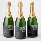 Whimsical wit op zwart bloeien sparkling wijnetiket (Flessen)