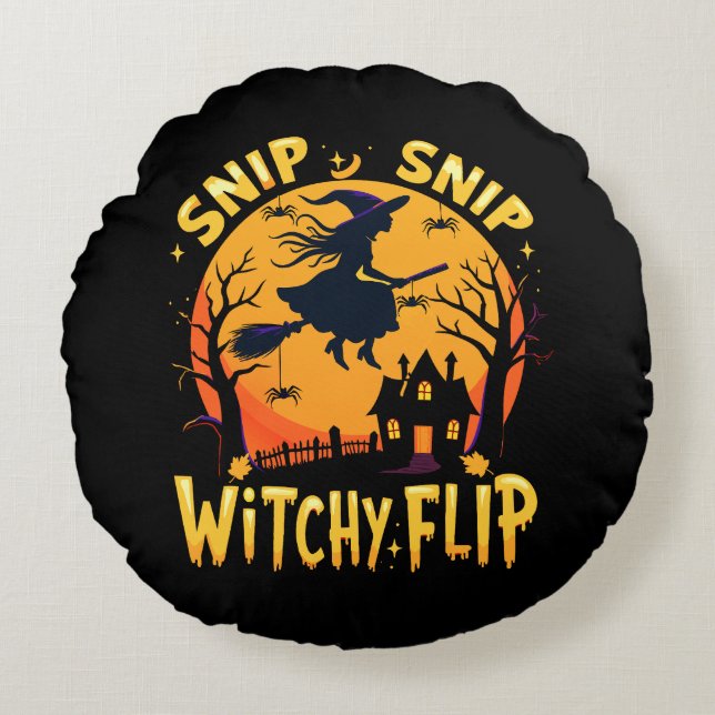 Whimsical Witch Halloween Design - Snip Snip Flip Rond Kussen (Voorkant)