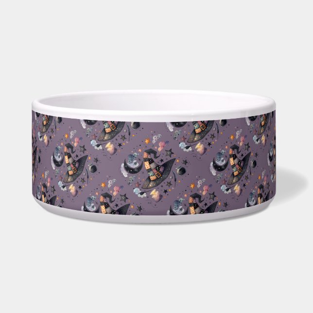 Whimsical Witch Pet en hemelse magie Voerbakje (Voorkant)