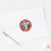 Whimsical Witch, Vampier en Mummy Halloween Ronde Sticker (Envelop)