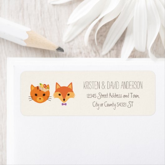 Whimsical Woodland Cat & Fox Paar Bruiloft Etiket (Insitu)