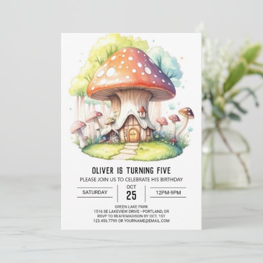 Whimsical Woodland Fungi Verjaardag Kaart (Staand voorkant)