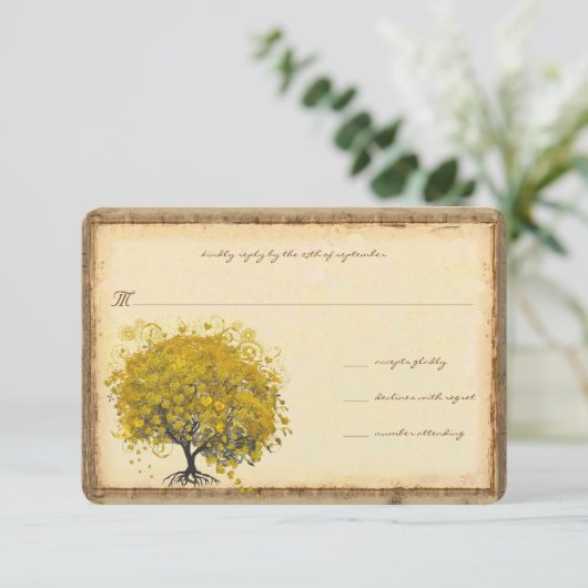 Whimsical Yellow Heart Tree Weddenschap RSVP Kaartje (Staand voorkant)