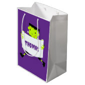 Whimsical Zombie Party Halloween Trick or treat Medium Cadeauzakje (Achterkant Gekanteld)