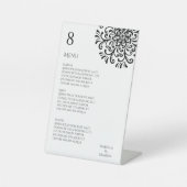 Whimsical Zwart-wit Bloeiende Bruiloft Menu Reclamebord Met Voetstuk (Voorkant)