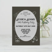 Whimsy gothic verjaardagsfeestje kaart (Staand voorkant)