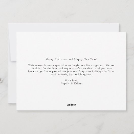 Whimsy Script Vrolijk en getrouwd Kerstmis 3 foto Feestdagenkaart (Achterkant)