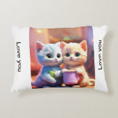 "Whiskered Bliss: Schattige Baby Cat Koppel Kussen (Voorkant)