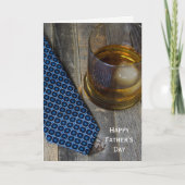 whiskey drink en necktie op hout kaart (Voorkant)