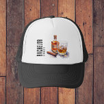 Whiskey en Sigaar Modern Vrijgezellenfeest Trucker Pet<br><div class="desc">Top van je look met onze Bourbon en Cigar Pet. Het waterverf ontwerp voegt een vleugje verfijning toe aan je outfit,  wat de sfeer van de festiviteiten van de avond weerspiegelt.</div>
