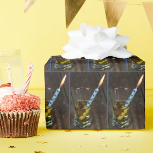 Whiskey Glass met Birthday Candle Cadeaupapier (Verjaardagsfeest)