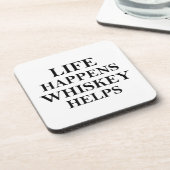 Whiskey helpt grappige alcoholische gezegden bier onderzetter (Linkerzijde)