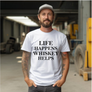 Whiskey helpt grappige alcoholische gezegden t-shirt