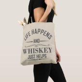 Whiskey helpt grappige drink alcoholische gezegden tote bag (Dichtbij)