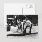 Whiskey in een riool, 1930 briefkaart (Voorkant / Achterkant)