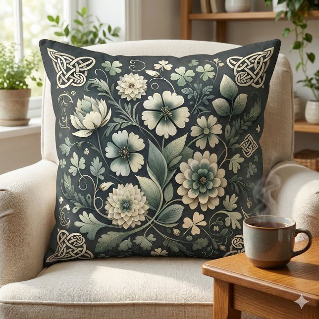 Whispered Clover Knotwork Garden Kussen (Whispered Clover Knotwork Garden Throw Pillow Mockup A)