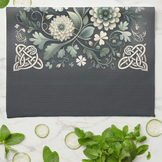 Whispered Clover Knotwork Garden Theedoek (Gevouwen)