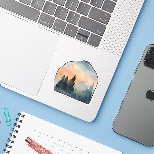 Whispering Pines bij zonsondergang Sticker (Laptop met iPhone)