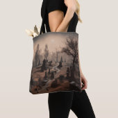 Whispers in the Dark: Angstaanjagende Begraafplaat Tote Bag (Dichtbij)
