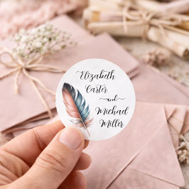Whispers of Grace Feathered Elegance Minimalisme Ronde Sticker