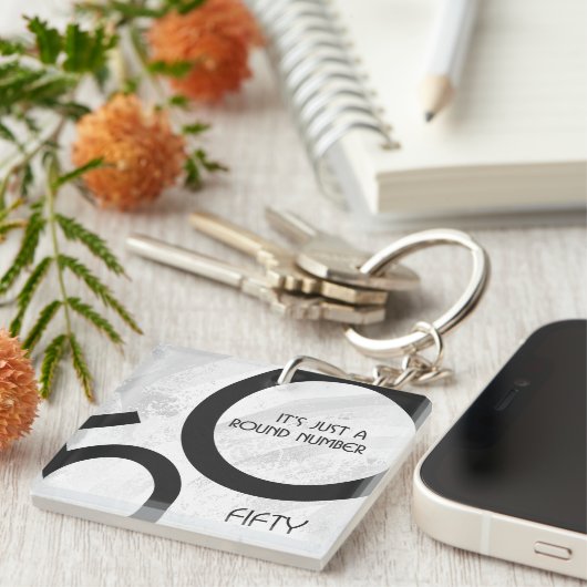 White 50 decade Birthdday Sleutelhanger (Voorkant Rechts)