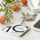 White 70 Decade Birthday Sleutelhanger (Zijkant)