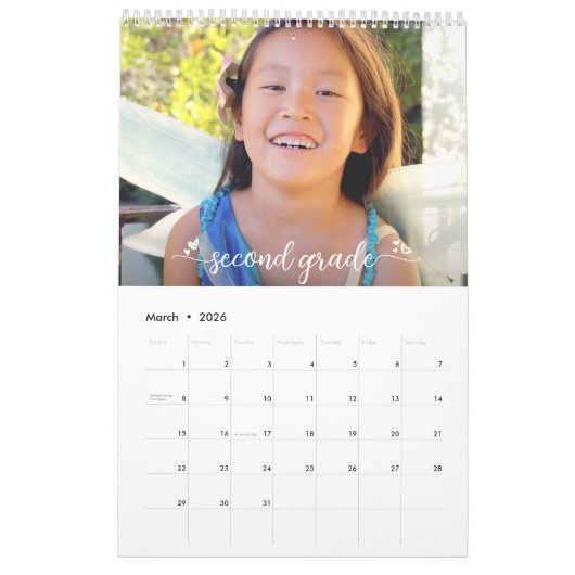 White Afstuderen K–12 Script Photo Collage 15 maan Kalender (Mar 2026)