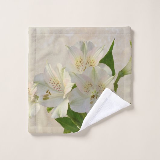 White Alstomeria Flowers Bad Handdoek (Wasdoekje)