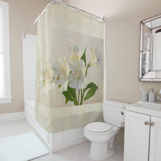 White Alstomeria Flowers Douchegordijn (In situ)