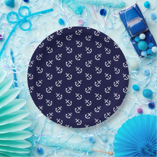 White Anchors Navy Blue Background Pattern Papieren Bordje (Feest)