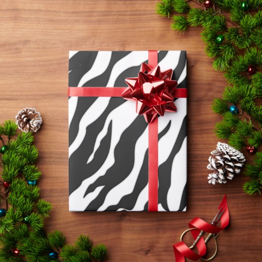 White and Black Tiger Stripes Animal Print Cadeaupapier (Feestdagen Geschenken)