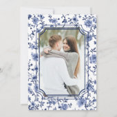 White and Blue Chinoiserie Crest Photo Wedding Save The Date (Achterkant)