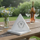 White and Floral Crest Frame Elegant  Servet