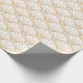 White and Gold Art Deco Fan Flowers Motif Cadeaupapier (Hoek)