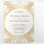 White and Gold Ethnic Mandala Indian Wedding Drieluik Uitnodiging (Binnenzijde eerst)