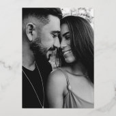 White and Gold Script Photo Wedding Folie Uitnodiging (Achterkant)