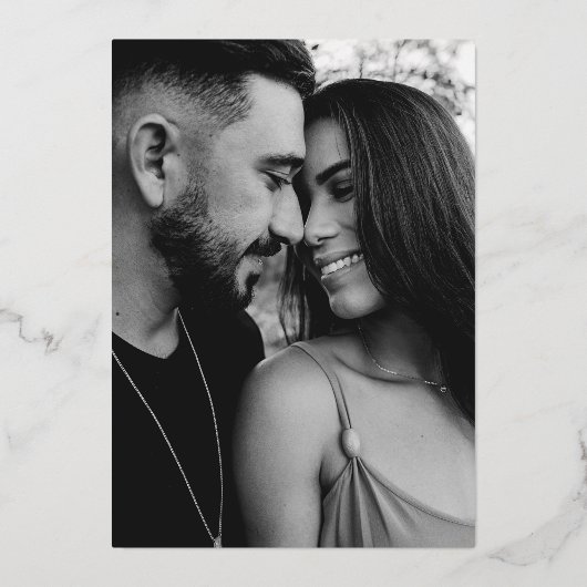 White and Gold Script Photo Wedding Folie Uitnodiging (Achterkant)