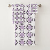 White and purple geometric mandala pattern Towel Bad Handdoek (Insitu)