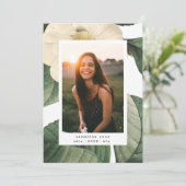 White Antiek Flower Photo University Afstudeerder Aankondiging (Staand voorkant)